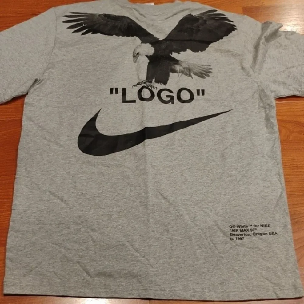 Nike Gray T-Shirt